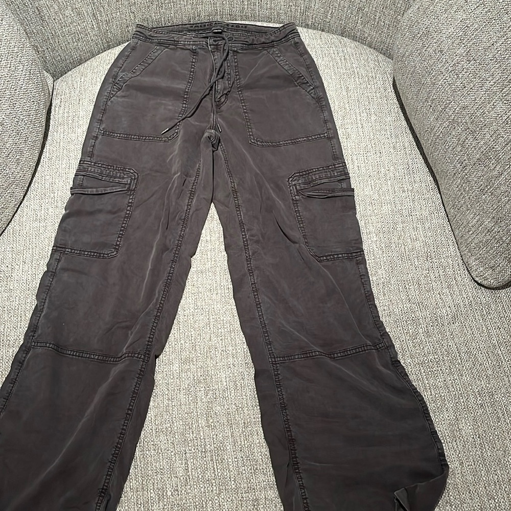 AMERICAN EAGLE CARGO PANT🩶
